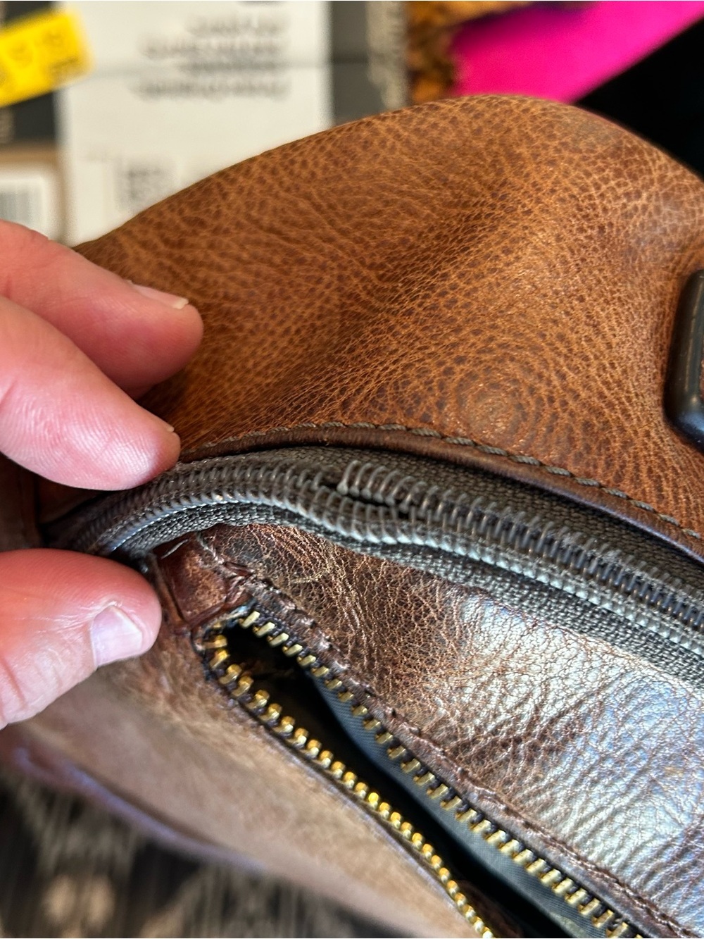 Fossil Buckner Convertible Commuter Leather Bag - Picture 4 of 16